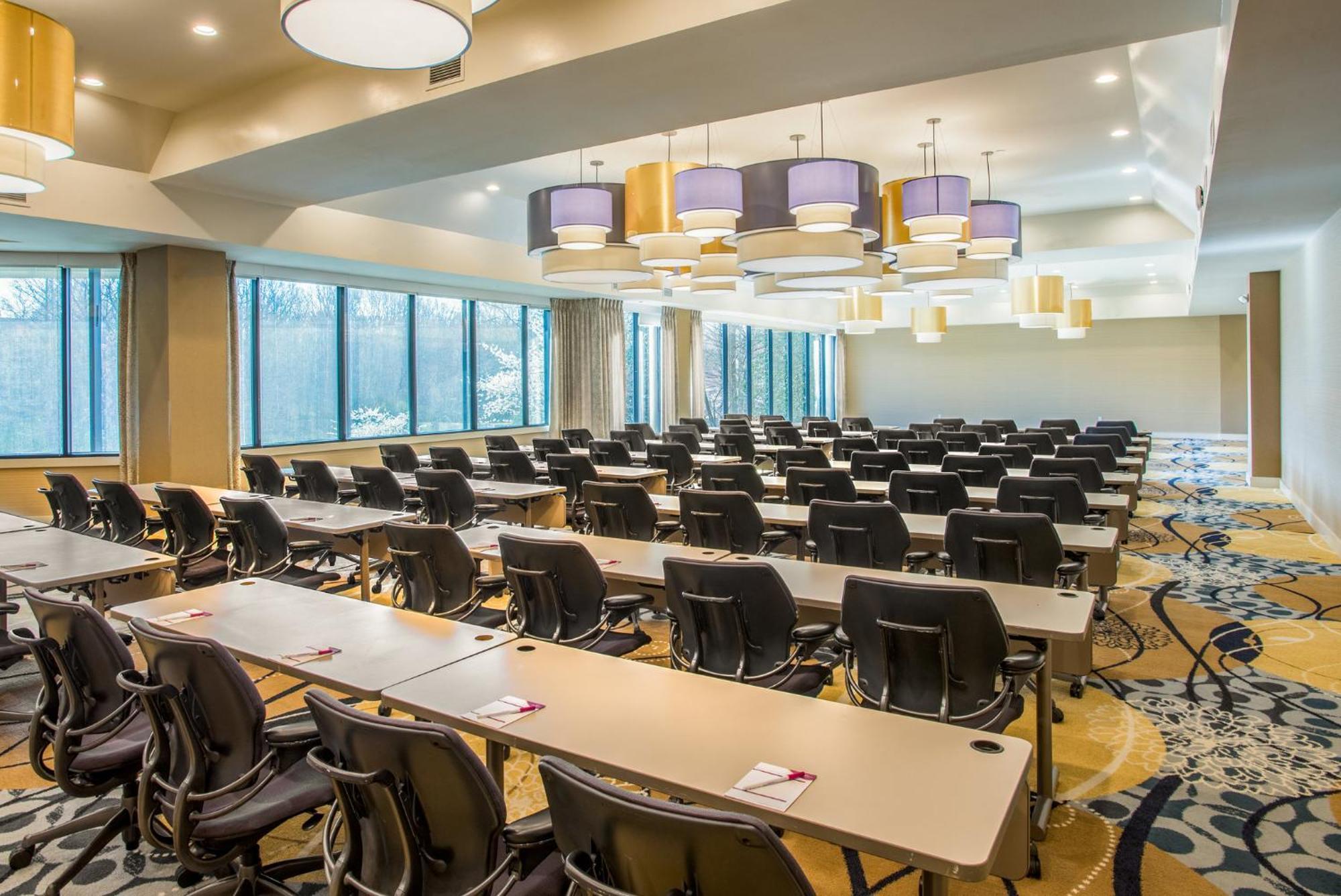 Crowne Plaza Princeton - Conference Center By Ihg Exterior photo