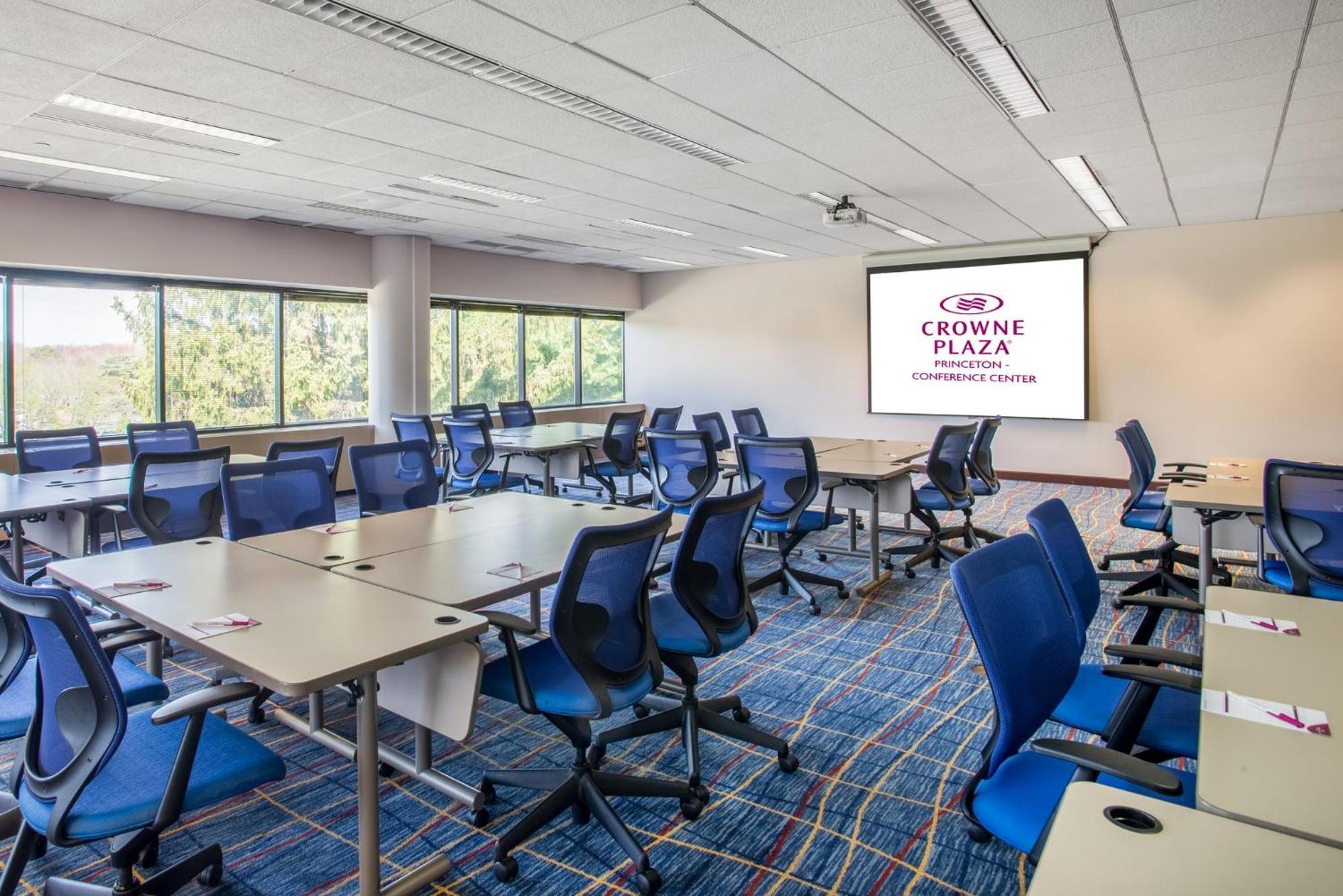 Crowne Plaza Princeton - Conference Center By Ihg Exterior photo