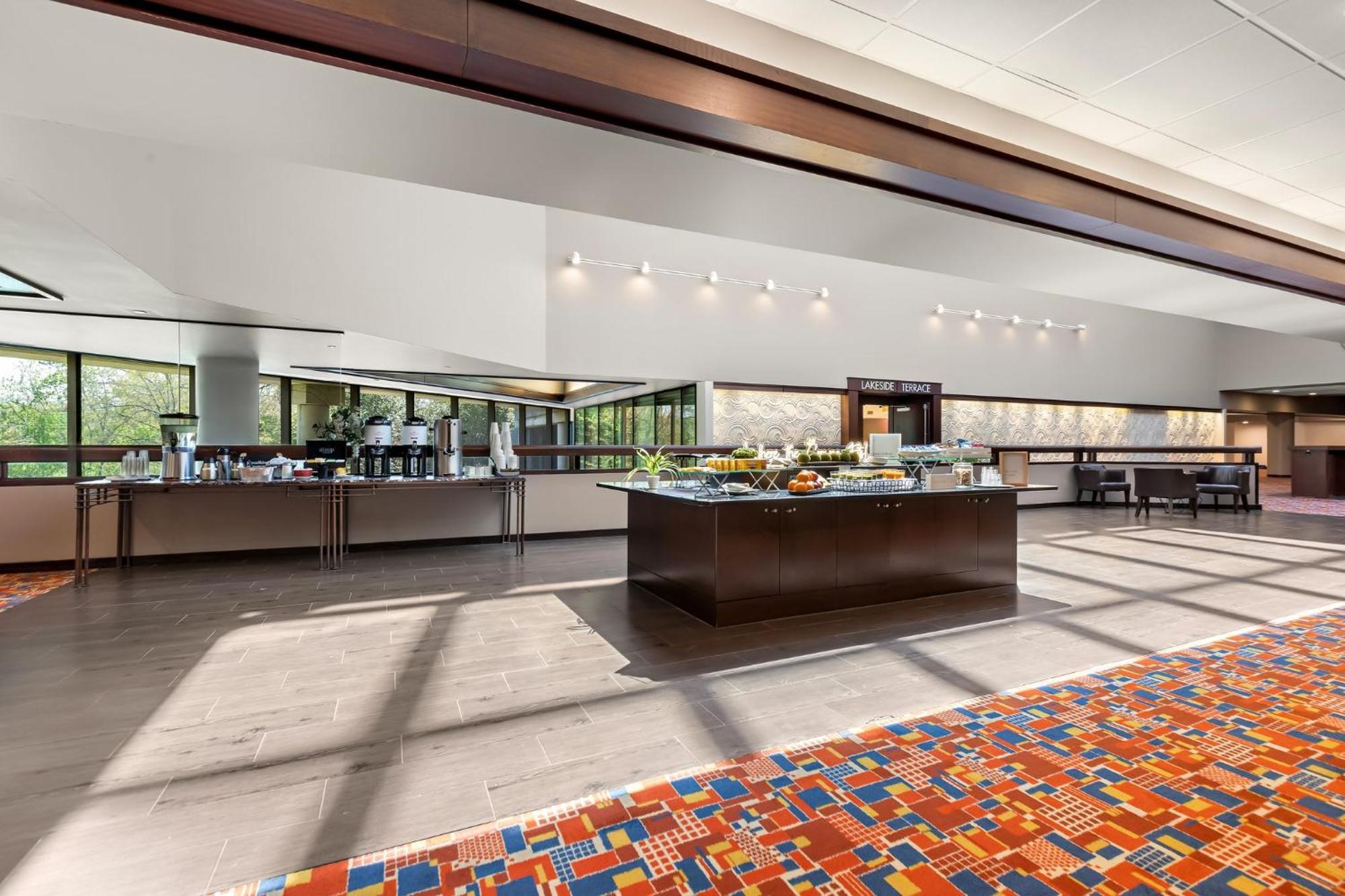 Crowne Plaza Princeton - Conference Center By Ihg Exterior photo