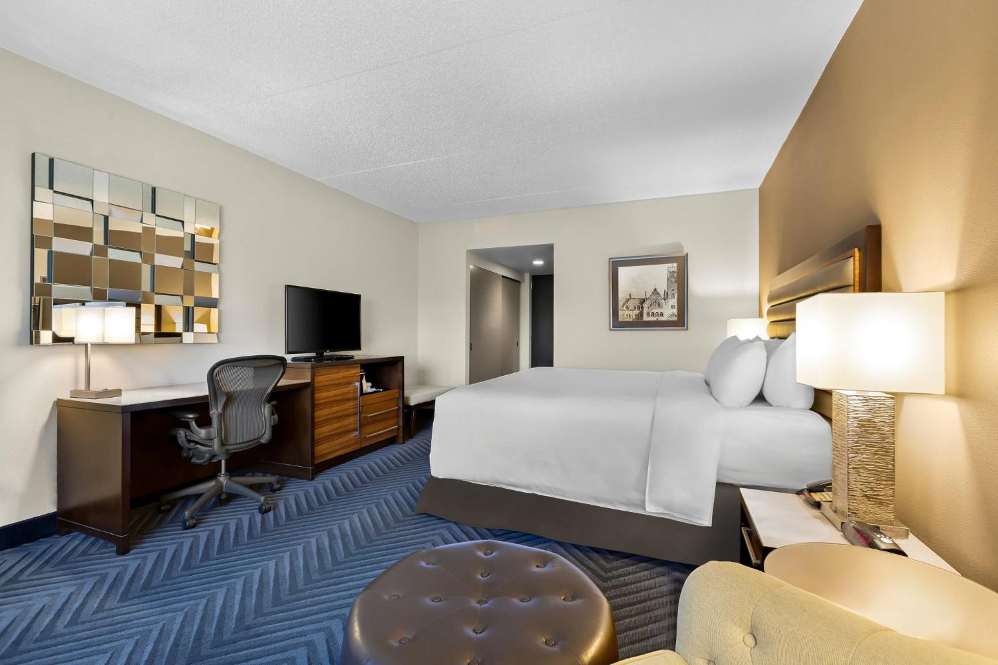 Crowne Plaza Princeton - Conference Center By Ihg Exterior photo
